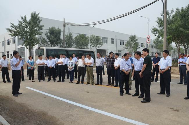 市、區觀摩團到華紡科技產業園實地考察